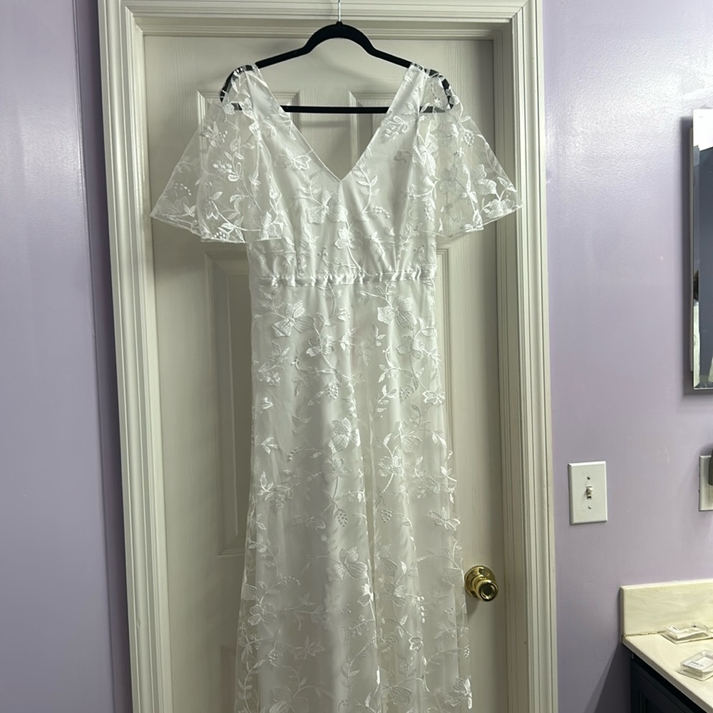 NWT white wedding dress with sleeves
